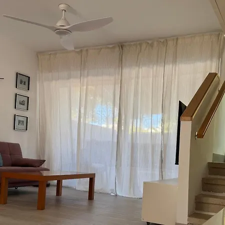 Сasa de vacaciones Nanda House *