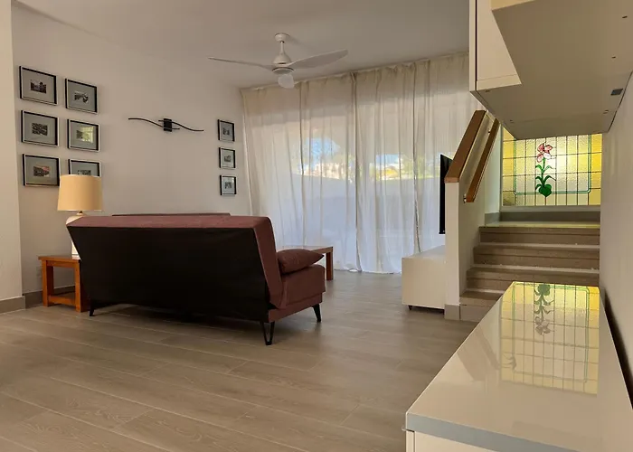 Nanda House 度假居 *